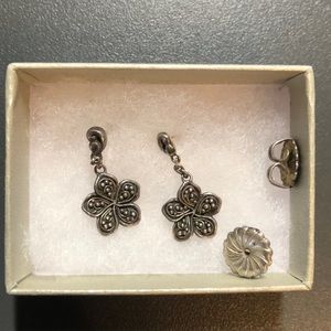 Lois Hill delicate flower earrings